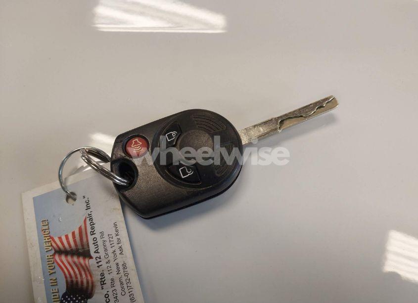 Photo 11 of 2018 Ford Escape SE (VIN 1FMCU9GD8JUB65931)