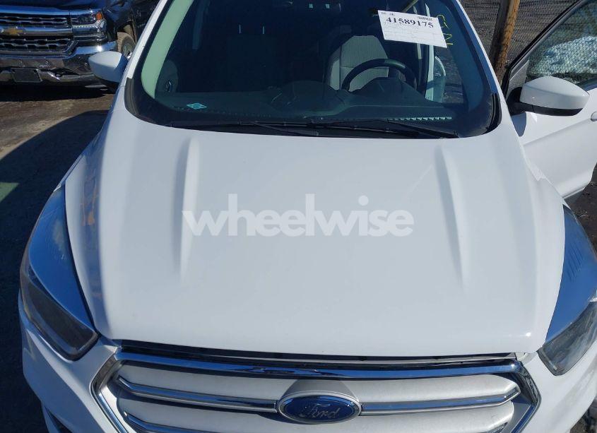 Photo 10 of 2018 Ford Escape SE (VIN 1FMCU9GD8JUB68294)