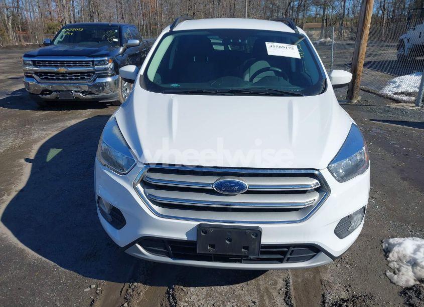 Photo 12 of 2018 Ford Escape SE (VIN 1FMCU9GD8JUB68294)