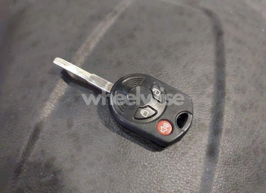 Photo 11 of 2018 Ford Escape SE (VIN 1FMCU9GD8JUC25710)