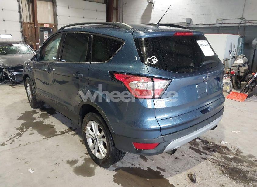 Photo 3 of 2018 Ford Escape SE (VIN 1FMCU9GD8JUC25710)