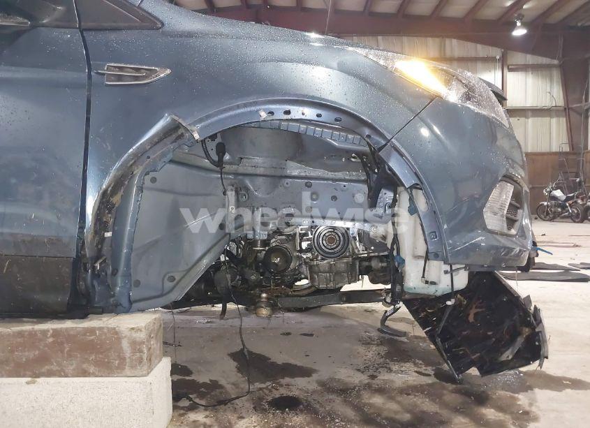 Photo 6 of 2018 Ford Escape SE (VIN 1FMCU9GD8JUC25710)