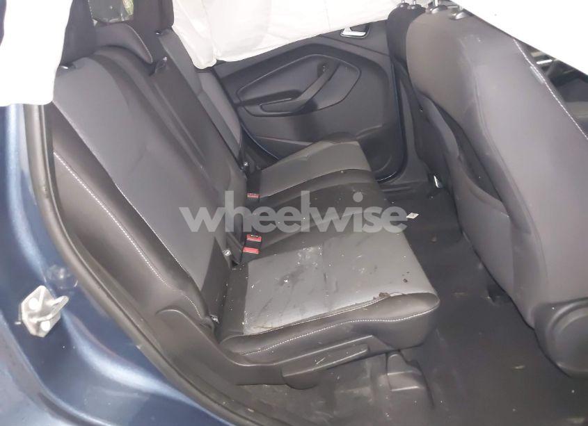 Photo 8 of 2018 Ford Escape SE (VIN 1FMCU9GD8JUC25710)