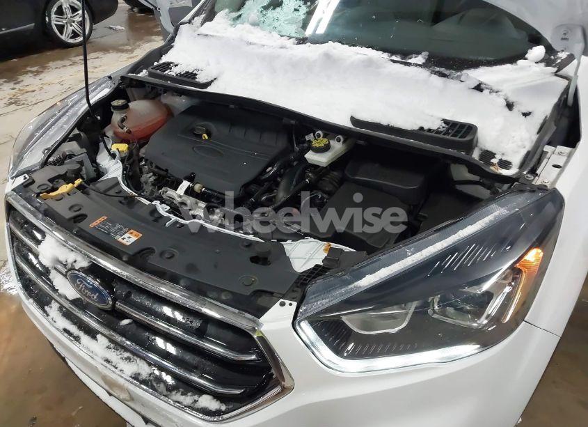 Photo 10 of 2018 Ford Escape SE (VIN 1FMCU9GD8JUC47691)