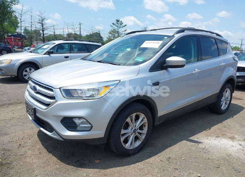 Photo 2 of 2018 Ford Escape SE (VIN 1FMCU9GD8JUD46236)