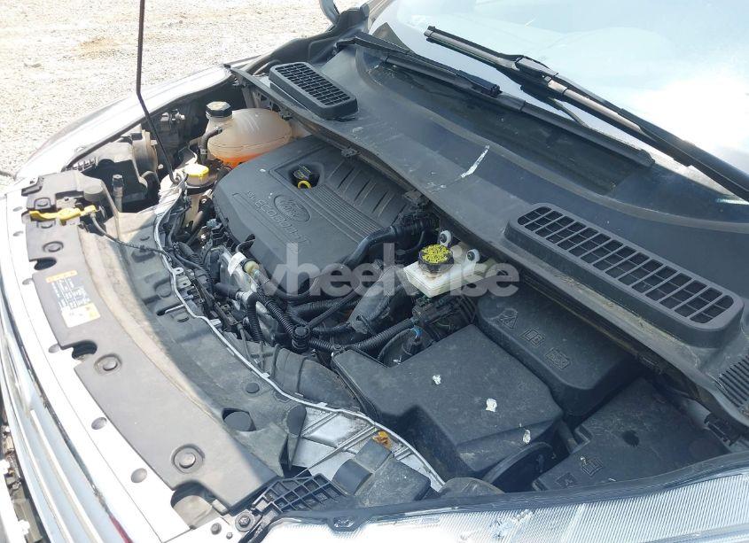 Photo 10 of 2018 Ford Escape SE (VIN 1FMCU9GD8JUD48925)