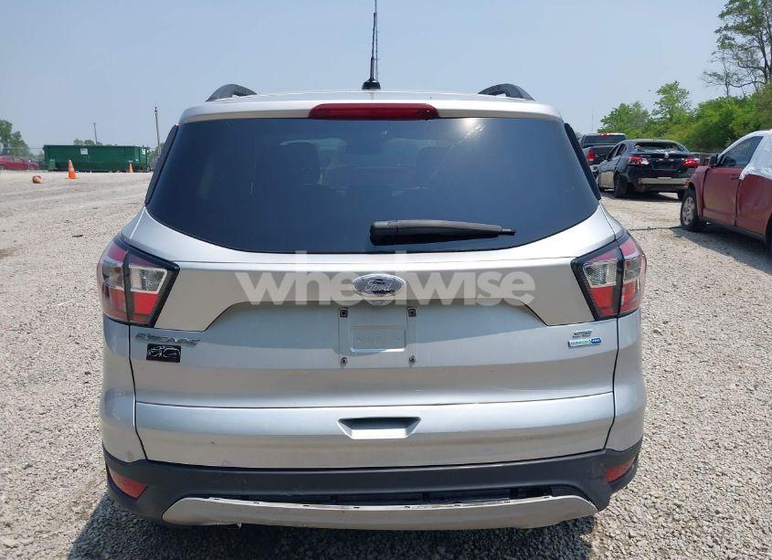Photo 16 of 2018 Ford Escape SE (VIN 1FMCU9GD8JUD48925)