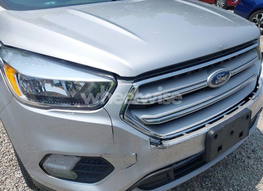 Photo 6 of 2018 Ford Escape SE (VIN 1FMCU9GD8JUD48925)