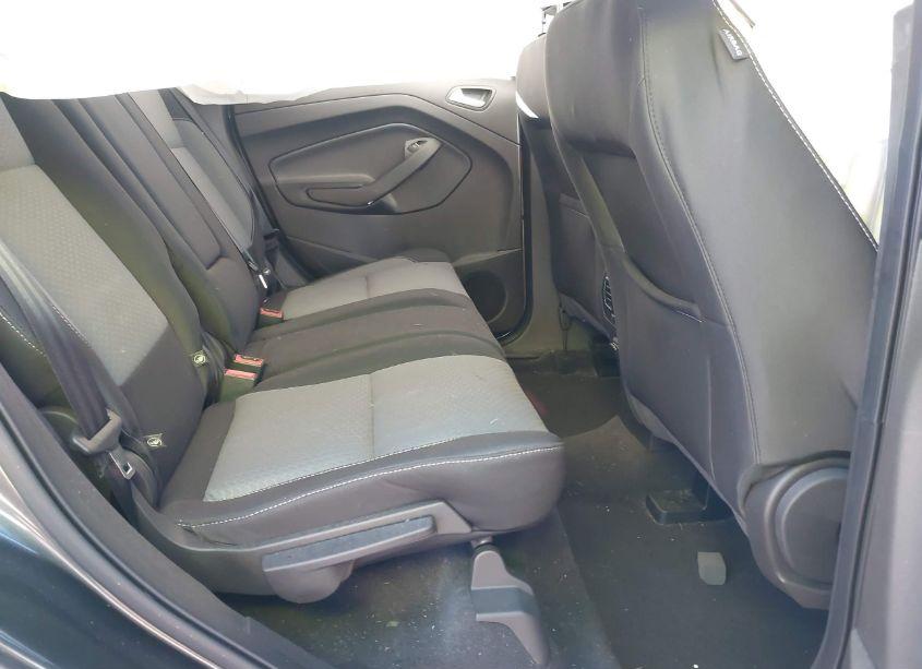 Photo 8 of 2019 Ford Escape SE (VIN 1FMCU9GD8KUA10250)