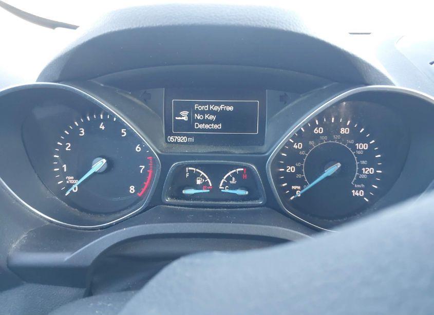 Photo 7 of 2019 Ford Escape SE (VIN 1FMCU9GD8KUA95557)