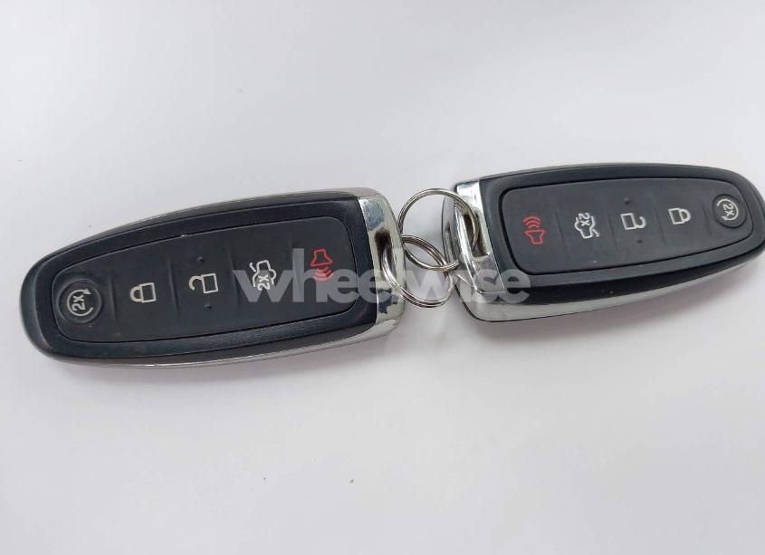 Photo 11 of 2019 Ford Escape SE (VIN 1FMCU9GD8KUB56356)