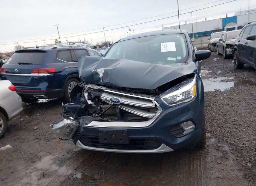 Photo 12 of 2019 Ford Escape SE (VIN 1FMCU9GD8KUB73996)