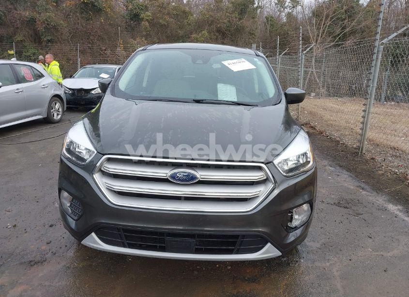 Photo 12 of 2019 Ford Escape SE (VIN 1FMCU9GD8KUC33968)