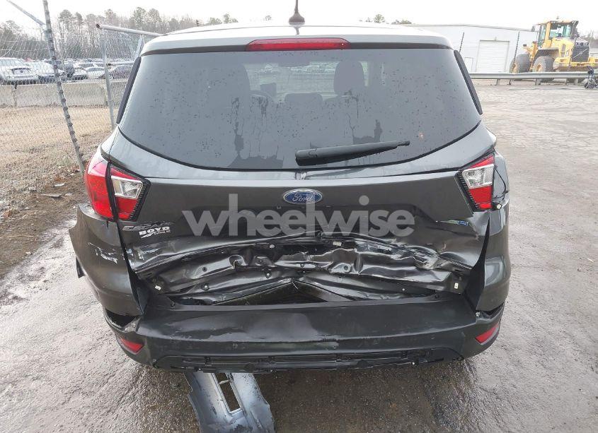 Photo 6 of 2019 Ford Escape SE (VIN 1FMCU9GD8KUC33968)