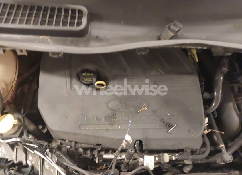 Photo 10 of 2017 Ford Escape SE (VIN 1FMCU9GD9HUB10480)