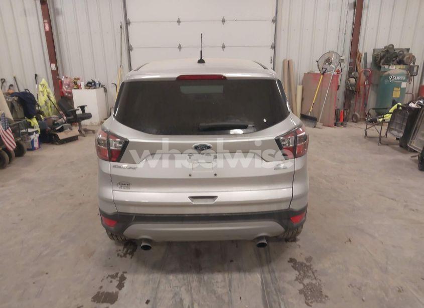 Photo 16 of 2017 Ford Escape SE (VIN 1FMCU9GD9HUB10480)
