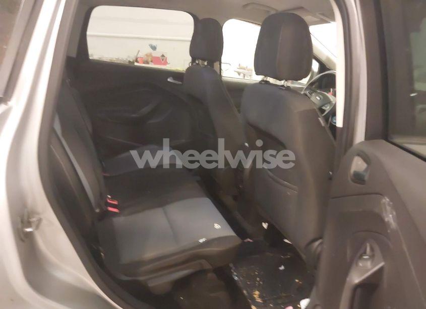 Photo 8 of 2017 Ford Escape SE (VIN 1FMCU9GD9HUB10480)