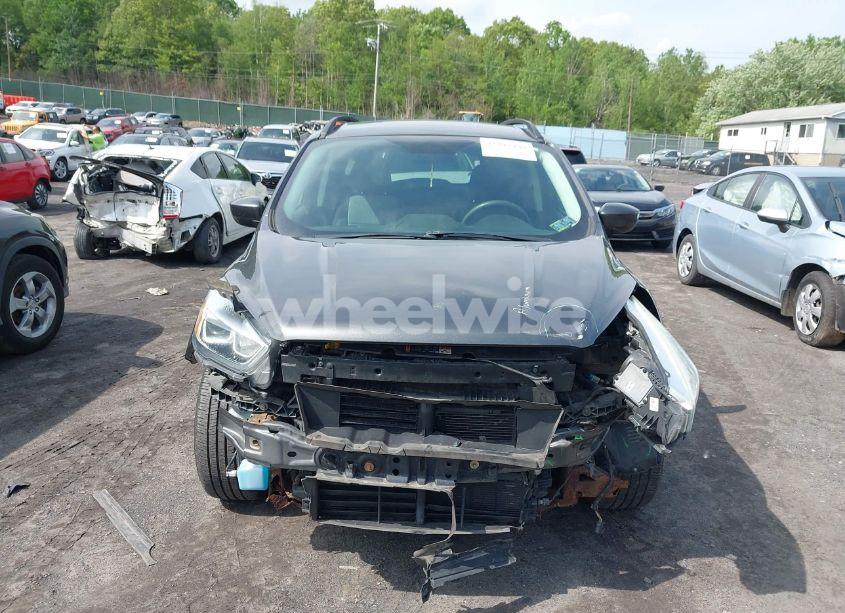 Photo 12 of 2017 Ford Escape SE (VIN 1FMCU9GD9HUB22533)