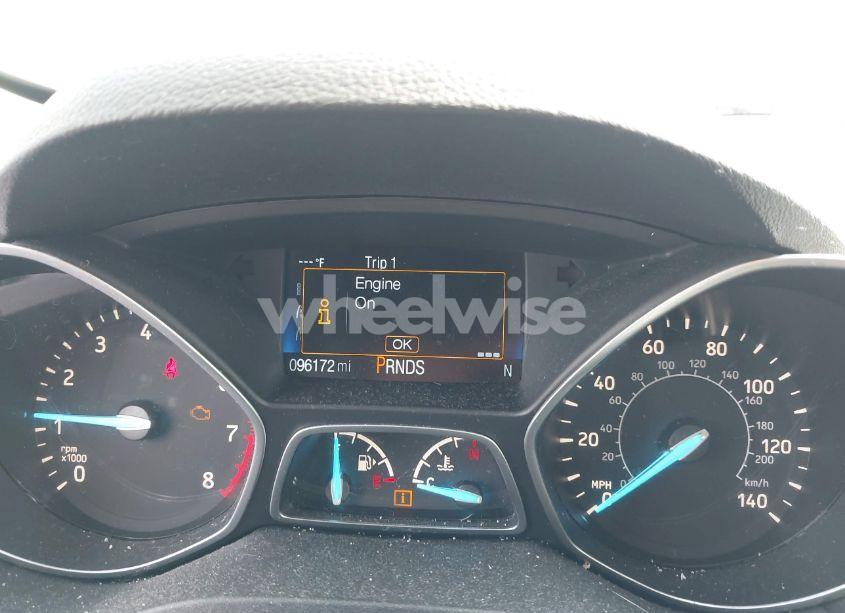 Photo 7 of 2017 Ford Escape SE (VIN 1FMCU9GD9HUB22533)