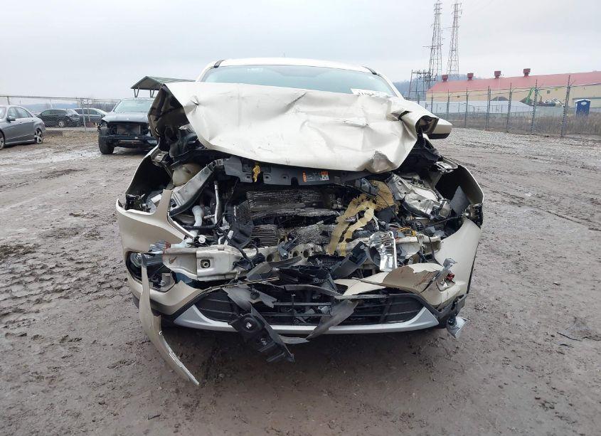 Photo 13 of 2017 Ford Escape SE (VIN 1FMCU9GD9HUB48355)