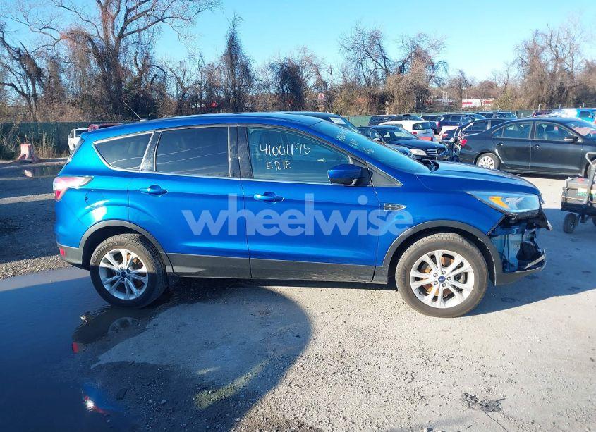 Photo 14 of 2017 Ford Escape SE (VIN 1FMCU9GD9HUB49781)