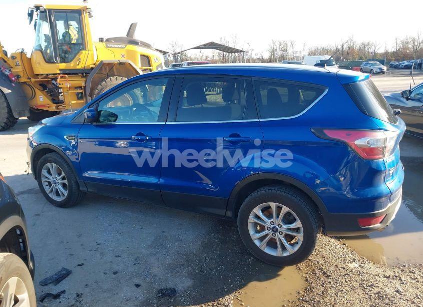 Photo 15 of 2017 Ford Escape SE (VIN 1FMCU9GD9HUB49781)