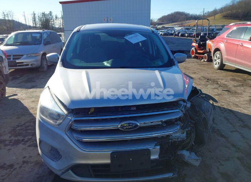Photo 12 of 2017 Ford Escape SE (VIN 1FMCU9GD9HUB65639)