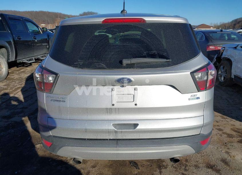 Photo 16 of 2017 Ford Escape SE (VIN 1FMCU9GD9HUB65639)
