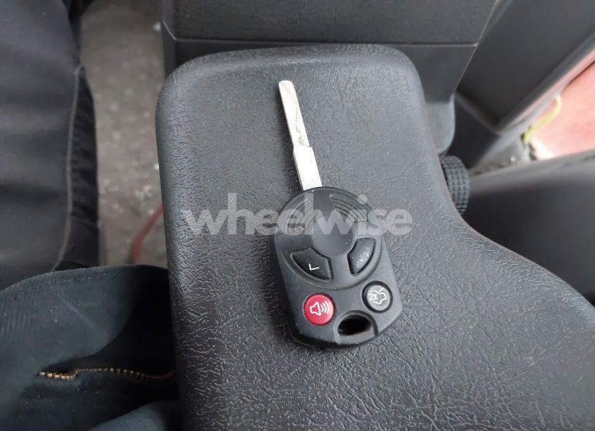 Photo 11 of 2017 Ford Escape SE (VIN 1FMCU9GD9HUB76642)