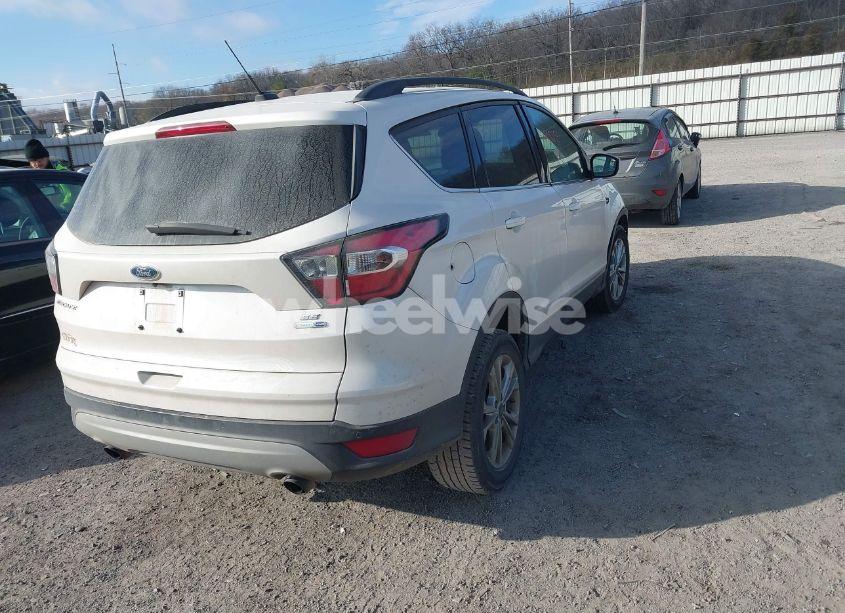 Photo 4 of 2017 Ford Escape SE (VIN 1FMCU9GD9HUB76642)