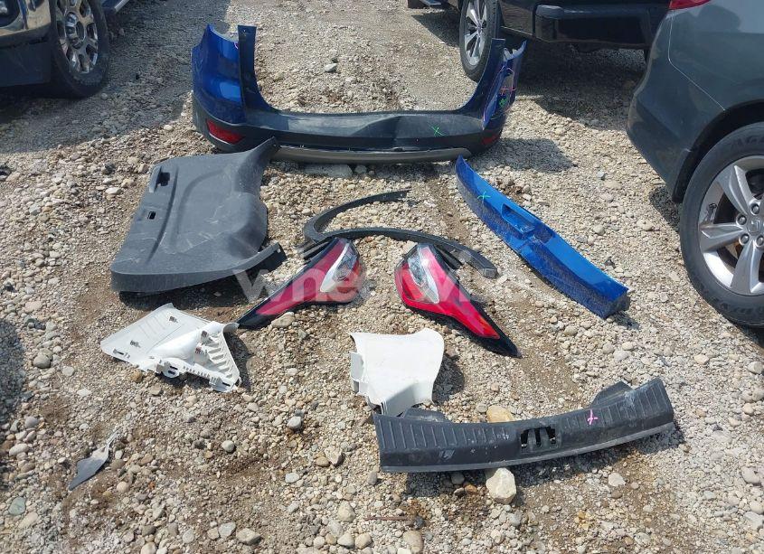 Photo 12 of 2017 Ford Escape SE (VIN 1FMCU9GD9HUB87656)