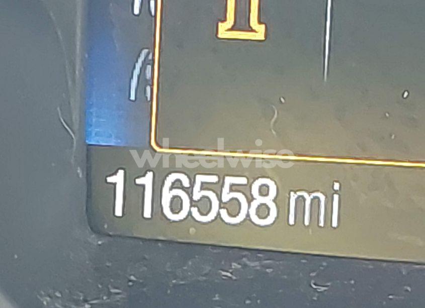 Photo 16 of 2017 Ford Escape SE (VIN 1FMCU9GD9HUB87656)