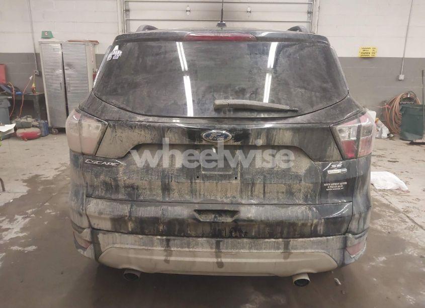 Photo 16 of 2017 Ford Escape SE (VIN 1FMCU9GD9HUB98060)