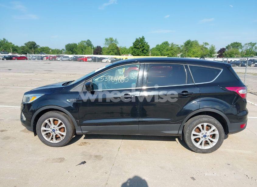 Photo 14 of 2017 Ford Escape SE (VIN 1FMCU9GD9HUC16749)