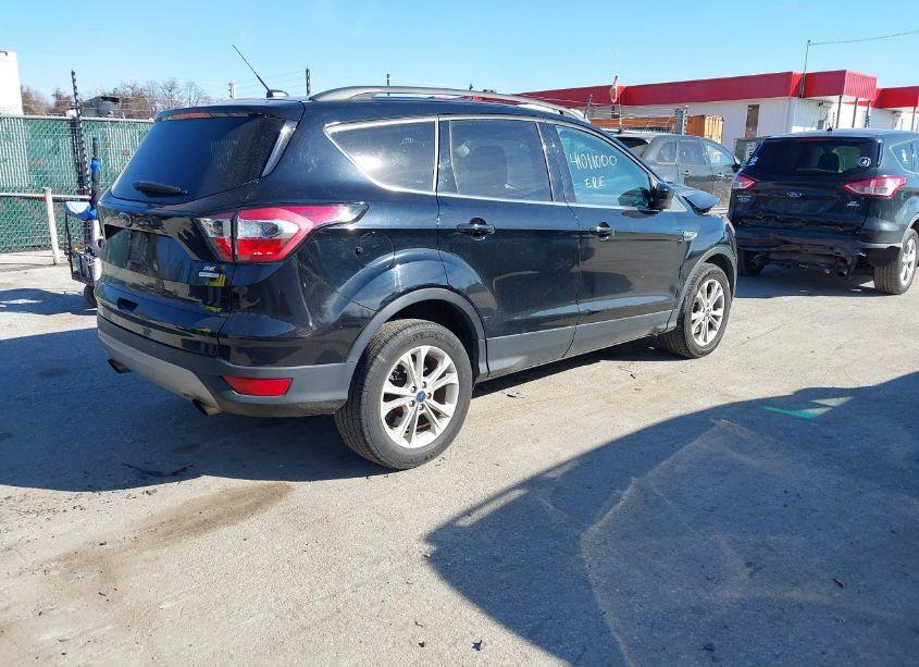 Photo 4 of 2017 Ford Escape SE (VIN 1FMCU9GD9HUC70830)