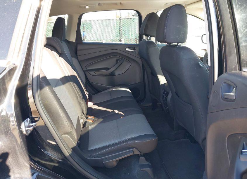 Photo 8 of 2017 Ford Escape SE (VIN 1FMCU9GD9HUC70830)