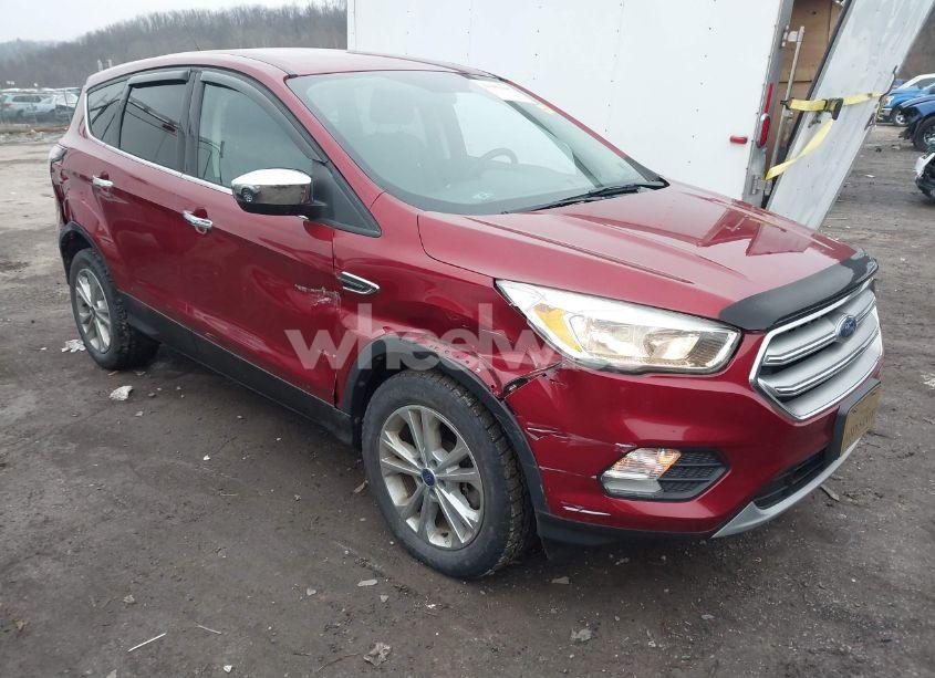 2017 Ford Escape SE (VIN 1FMCU9GD9HUC76059) main photo