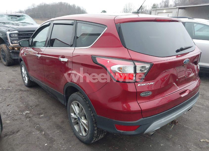 Photo 3 of 2017 Ford Escape SE (VIN 1FMCU9GD9HUC76059)