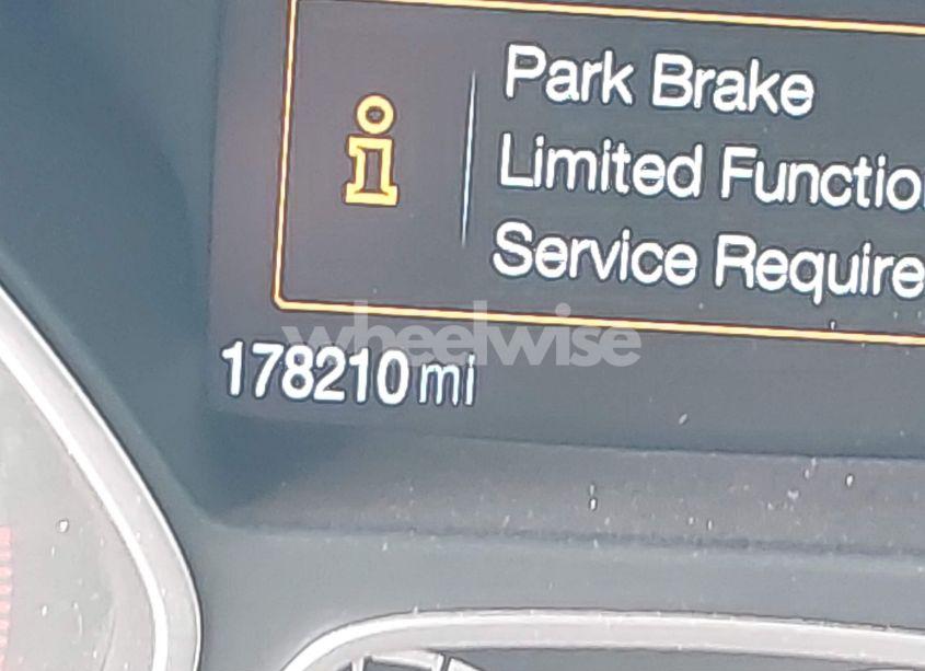 Photo 15 of 2017 Ford Escape SE (VIN 1FMCU9GD9HUC97462)