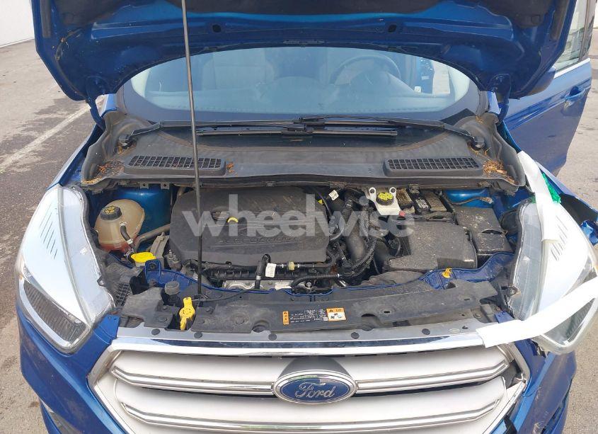 Photo 10 of 2017 Ford Escape SE (VIN 1FMCU9GD9HUD02756)