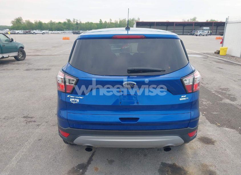 Photo 16 of 2017 Ford Escape SE (VIN 1FMCU9GD9HUD02756)