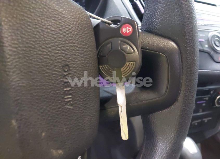 Photo 11 of 2017 Ford Escape SE (VIN 1FMCU9GD9HUD11392)