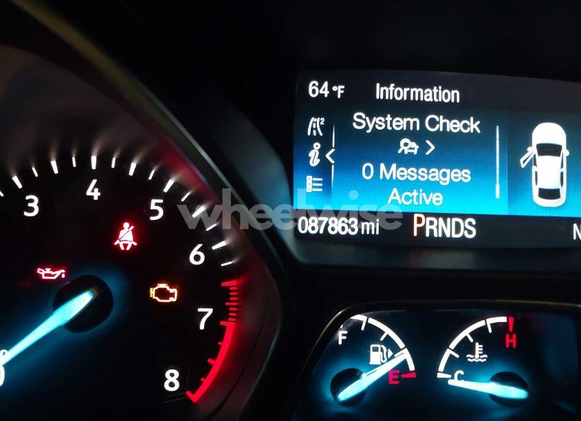Photo 16 of 2017 Ford Escape SE (VIN 1FMCU9GD9HUD11392)