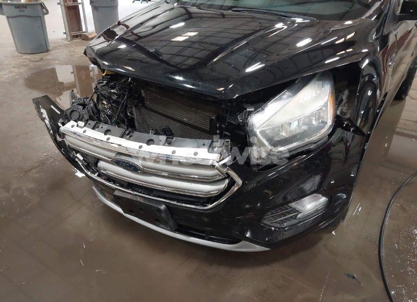 Photo 18 of 2017 Ford Escape SE (VIN 1FMCU9GD9HUD11392)