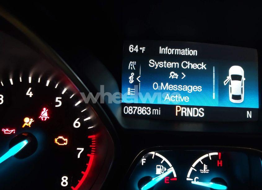 Photo 7 of 2017 Ford Escape SE (VIN 1FMCU9GD9HUD11392)