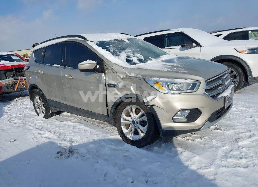 2017 Ford Escape SE (VIN 1FMCU9GD9HUD22134) main photo