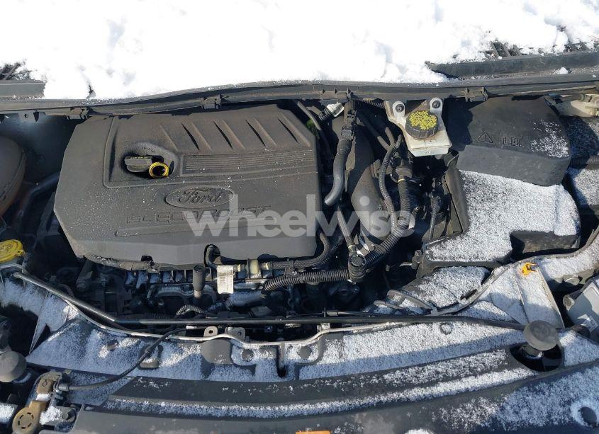 Photo 10 of 2017 Ford Escape SE (VIN 1FMCU9GD9HUD22134)