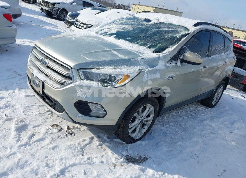 Photo 2 of 2017 Ford Escape SE (VIN 1FMCU9GD9HUD22134)