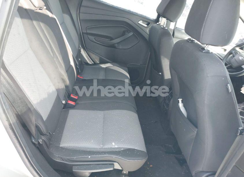 Photo 8 of 2017 Ford Escape SE (VIN 1FMCU9GD9HUD22134)