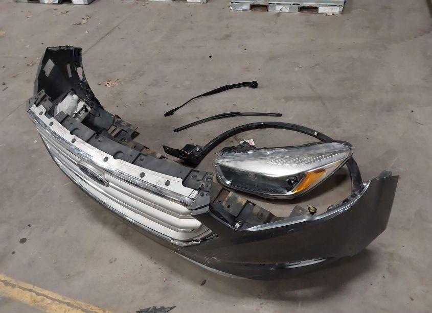 Photo 12 of 2017 Ford Escape SE (VIN 1FMCU9GD9HUD30377)